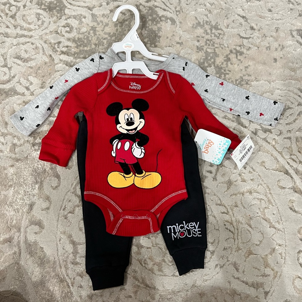 Disney waffle 0-3 months set Mickey Mouse top pants free onesie included unisex